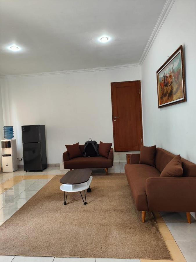 Adiputra Guesthouse 2 By Homiq Ngabean Zewnętrze zdjęcie