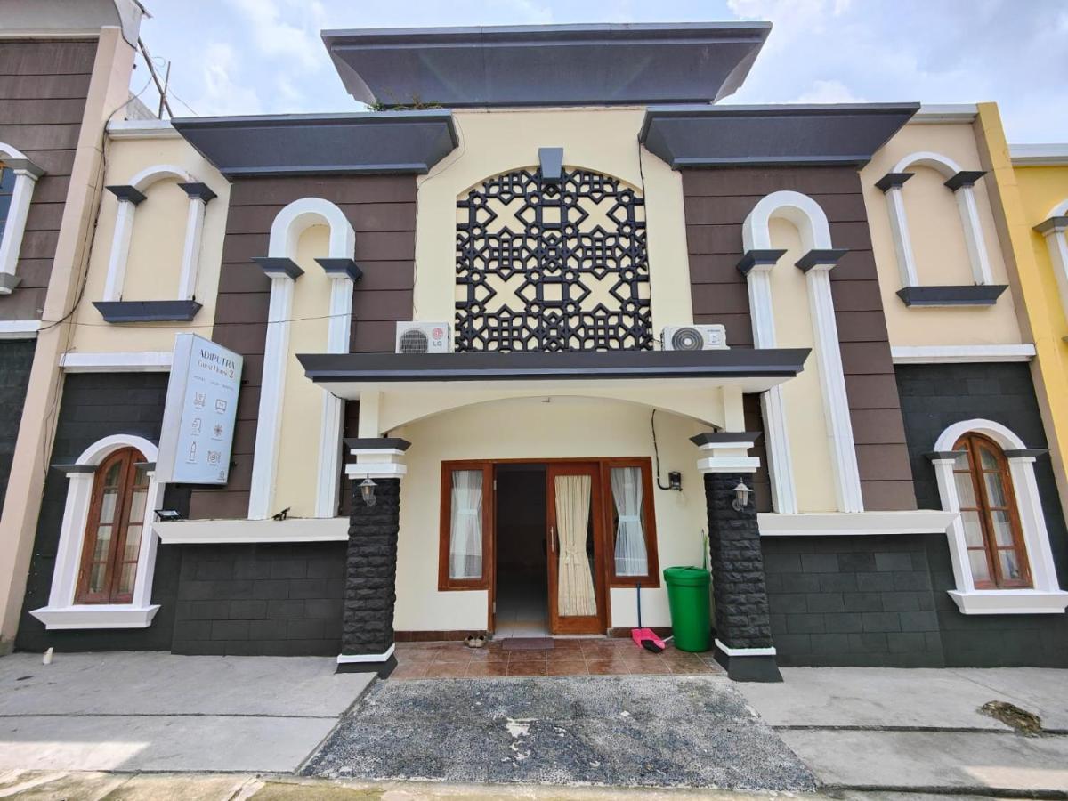Adiputra Guesthouse 2 By Homiq Ngabean Zewnętrze zdjęcie